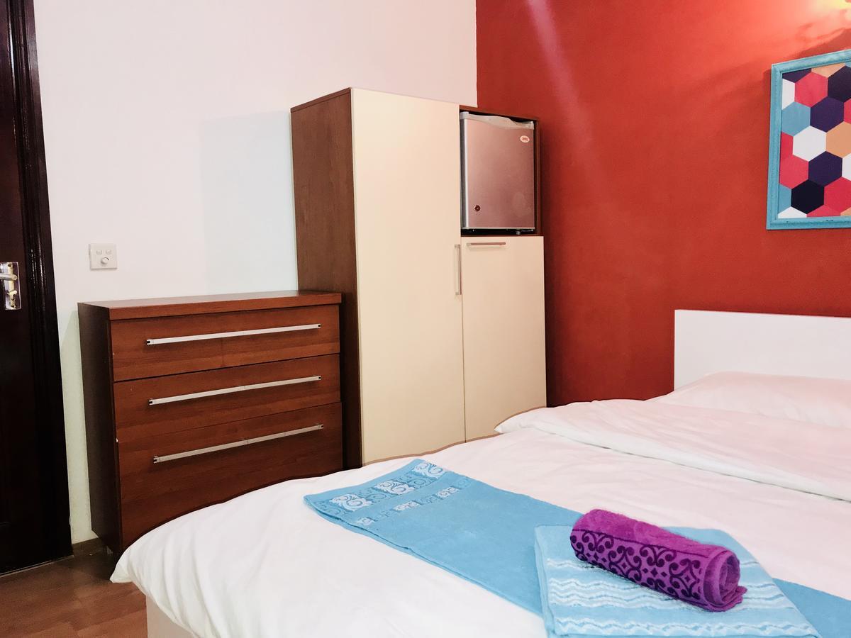 Check-In Hostel Баку Екстер'єр фото